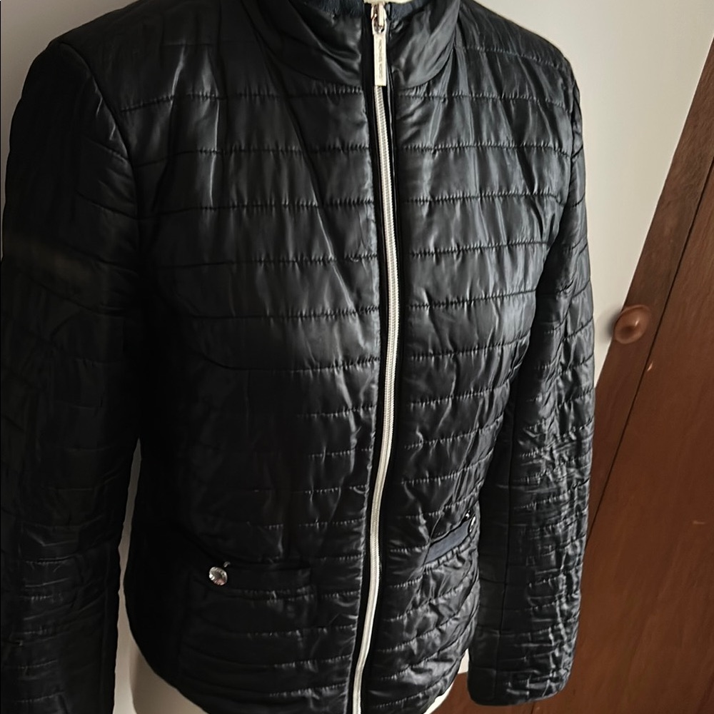Women's Black Quilted Puffer Jacket with Front Zip